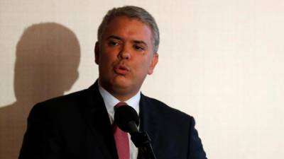 Presidente colombiano avisa que não vai recuar perante as guerrilhas