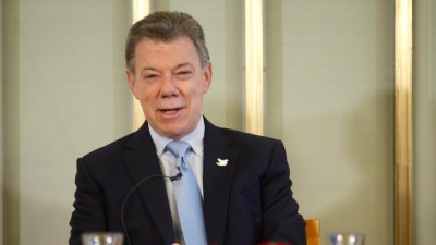 Presidente da Colômbia diz que ainda virão tempos difíceis antes da paz