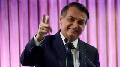 Presidente do Brasil diz que “casamento” com ministro da Economia está “mais forte do que nunca”