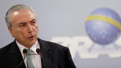 Presidente do Brasil diz que empresário que o denunciou é “bandido notório”
