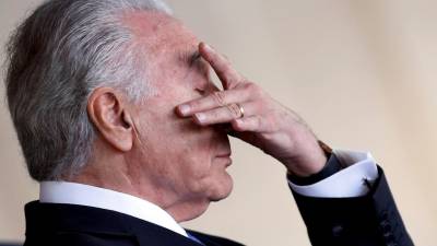 Presidente do Brasil diz que não autorizou ex-assessor a pedir dinheiro em seu nome