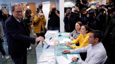 Presidente do Governo da Catalunha pede votação “em massa”