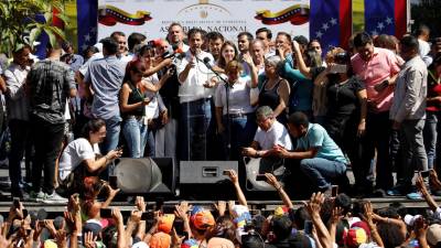 Presidente do parlamento venezuelano diz que Governo está “desesperado”
