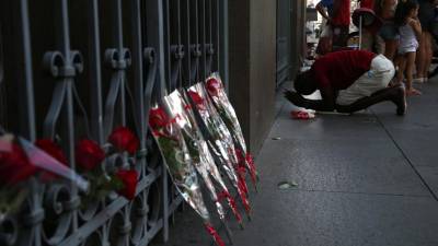Presidente eleito do Brasil lamenta mortes em tiroteio numa igreja de São Paulo