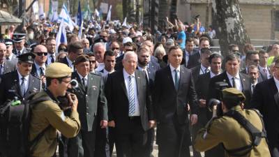 Presidentes polaco e israelita recordam vítimas do Holocausto em Auschwitz