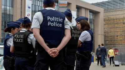 Presumível terrorista “neutralizado” por militares em Bruxelas após explosão sem vítimas