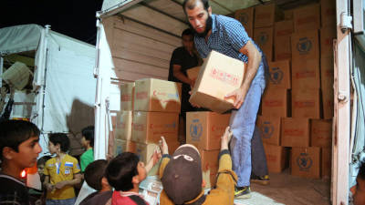 Primeira ajuda humanitária desde janeiro chega a campo de deslocados