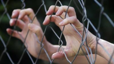 Prisões de Nova Iorque com menos de oito mil detidos pela primeira vez em 40 anos