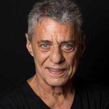 Prémio Camões: Chico Buarque diz-se “feliz e honrado” por seguir passos de Raduan Nassar