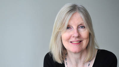 Prémio Livro do Ano Costa 2017 atribuído postumamente a Helen Dunmore