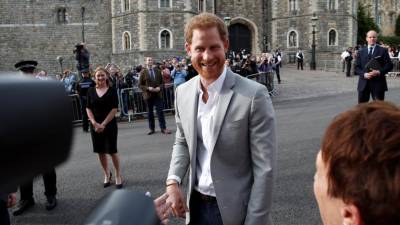 Príncipe Harry de Inglaterra recebe título de duque de Sussex antes do casamento