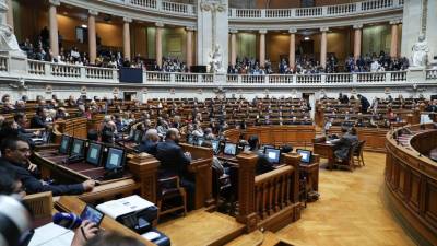 Programa de governo motiva mais de nove horas de discussão