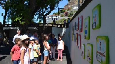 Projecto de artes plásticas de alunos está exposto no Parque Infantil da vila da Ribeira Brava