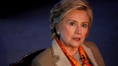 Proposta orçamental de Trump é de uma crueldade inimaginável, diz Clinton