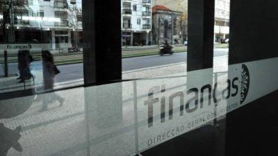 Proprietários com IMI superior a 500 euros começam hoje a pagar a 2.ª fase do imposto