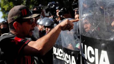 Protestos no México contra caravana de migrantes que segue para EUA