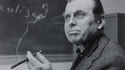 Publicado conjunto de ensaios inéditos em Portugal do Nobel polaco Czeslaw Milosz