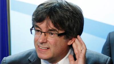 Puigdemont propõe a Rajoy um encontro fora de Espanha