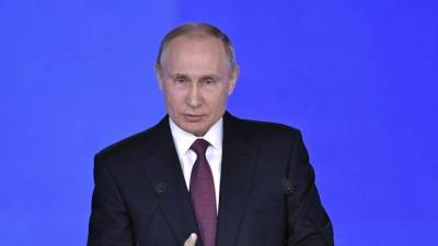 Putin a caminho do quarto mandato presidencial em plena tensão com o Ocidente