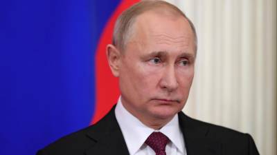 Putin confirma apoio a Maduro e denuncia “destrutiva ingerência externa”