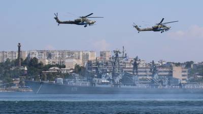 Putin diz que Rússia continuará a construir armada com “capacidades únicas”