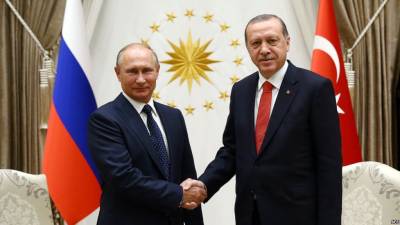 Putin e Erdogan reúnem-se em Moscovo com Síria, sistema de mísseis e energia na agenda