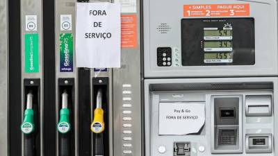 Quase 500 postos sem combustíveis no país mas situação está normal