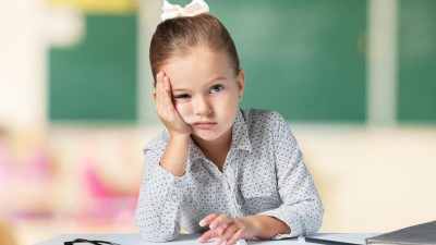 Quase metade dos alunos brasileiros tem desempenho abaixo do adequado