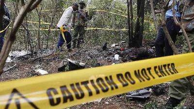 Quatro norte-americanos e piloto local morrem em queda de helicóptero no Quénia