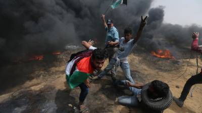 Quatro palestinianos mortos e mais de 150 feridos em protestos na faixa de Gaza