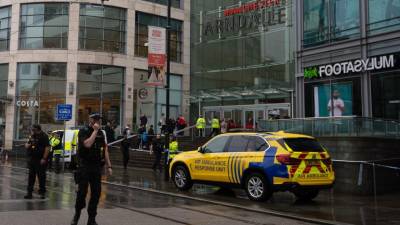 Quatro pessoas esfaqueadas em centro comercial de Manchester, norte de Inglaterra