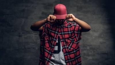 Rapper que canta a música ‘vendo drogas’ condenado por vender drogas