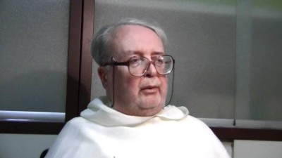 Rádio católica suspende sacerdote que culpou união gay por terramotos em Itália