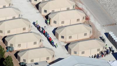 Republicanos tentam vias para evitar separação de famílias de imigrantes ilegais nos EUA