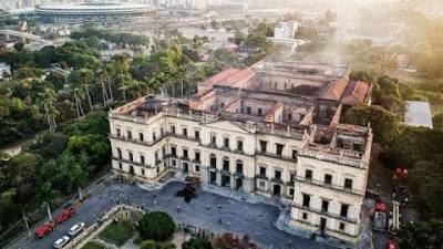 Resgatadas 1.500 peças do Museu Nacional no Rio de Janeiro