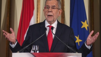 Resultado final indica que Van der Bellen ganhou presidenciais na Áustria com 53,79%