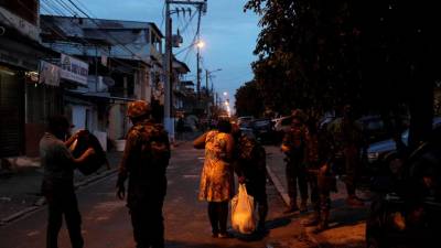 Rio de Janeiro mobiliza 17 mil polícias para garantir segurança durante o Carnaval
