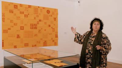 Rita Rodrigues comenta obra ‘Querido Amarelo’ de Miguel Ângelo Martins