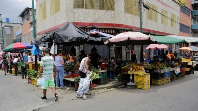 Roraima cria gabinete para atender mais de 30 mil imigrantes venezuelanos ilegais