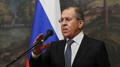 Rússia anuncia expulsão de 60 diplomatas norte-americanos