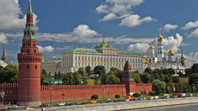 Rússia apelida de “farsa” para “efeitos propagandistas” encenação da morte de jornalista