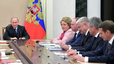 Rússia denuncia “acto de agressão” dos Estados Unidos por abate de caça sírio
