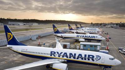 Ryanair ameaça retaliar em caso de greve e suscita indignação em Itália
