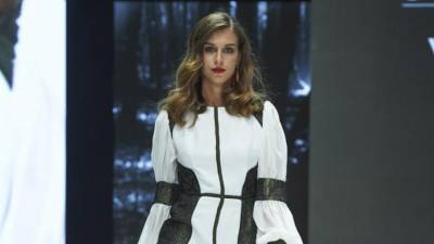 Sandra Vieira mostra coordenados na Rússia e aposta na internacionalização