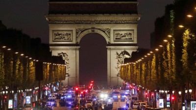 Segundo agente policial morto no tiroteio em Paris