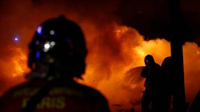 Seis mortos em incêndio numa cabana usada por sem-abrigo em Varsóvia