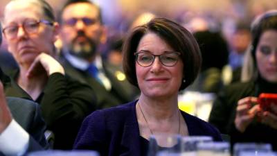 Senadora democrata Amy Klobuchar anuncia candidatura às presidenciais dos EUA