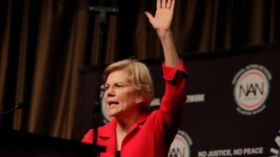Senadora democrata Elizabeth Warren pede destituição de Donald Trump