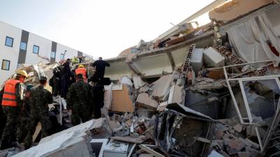 Sismo de magnitude 6,4 atinge Albânia e causa um morto e pelo menos 150 feridos