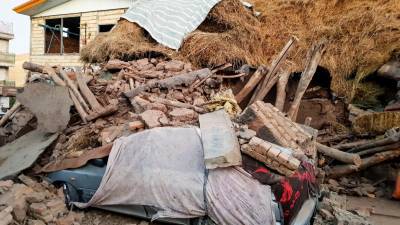 Sismo no Irão causou cinco mortos e 300 feridos